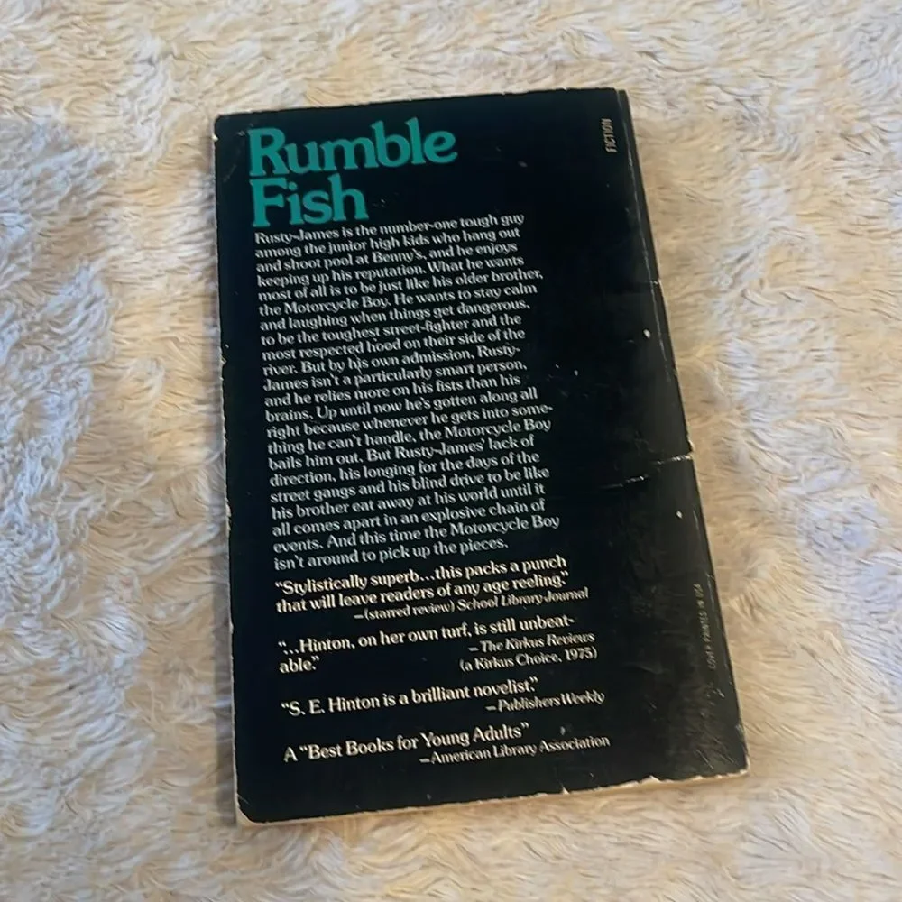 S.E Hinton rumble fish paperback book